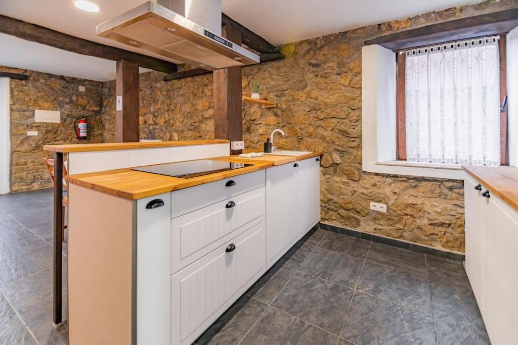 Appartamento Precioso Piso Estilo Rustico A 10 Min De Santander Camargo Esterno foto